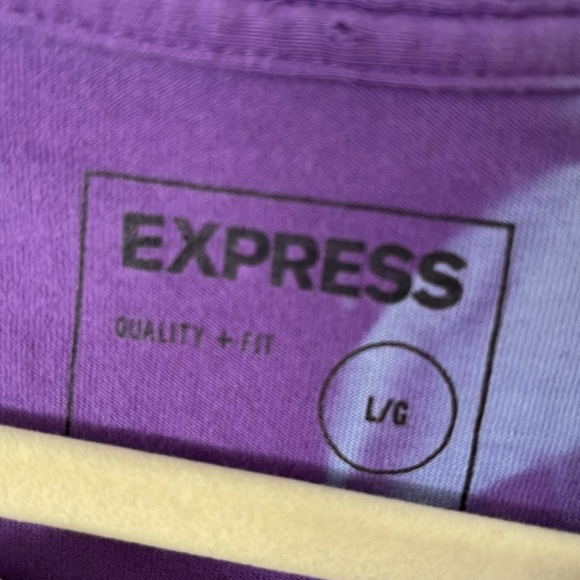 EXPRESS | Men’s Purple Distressed Bleached Tee Size Large - Picture 8 of 8